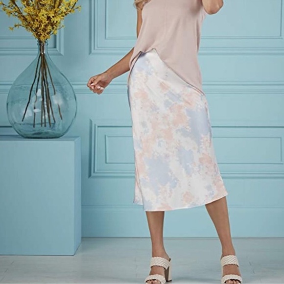 Mudpie Anya Blue and Pink Tie Dye Midi Skirt Sz Small NWT - Picture 2 of 13